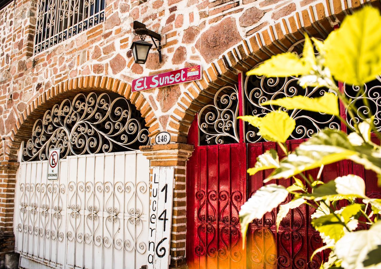 El Sunset Hostel Puerto Vallarta Exteriör bild